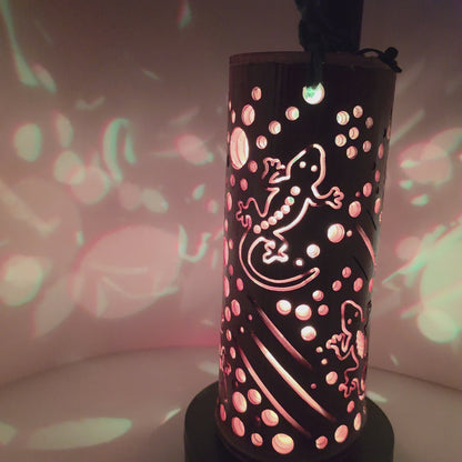 Bamboo Lantern - Geckos