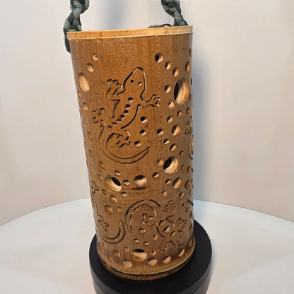 Bamboo Lantern - Geckos