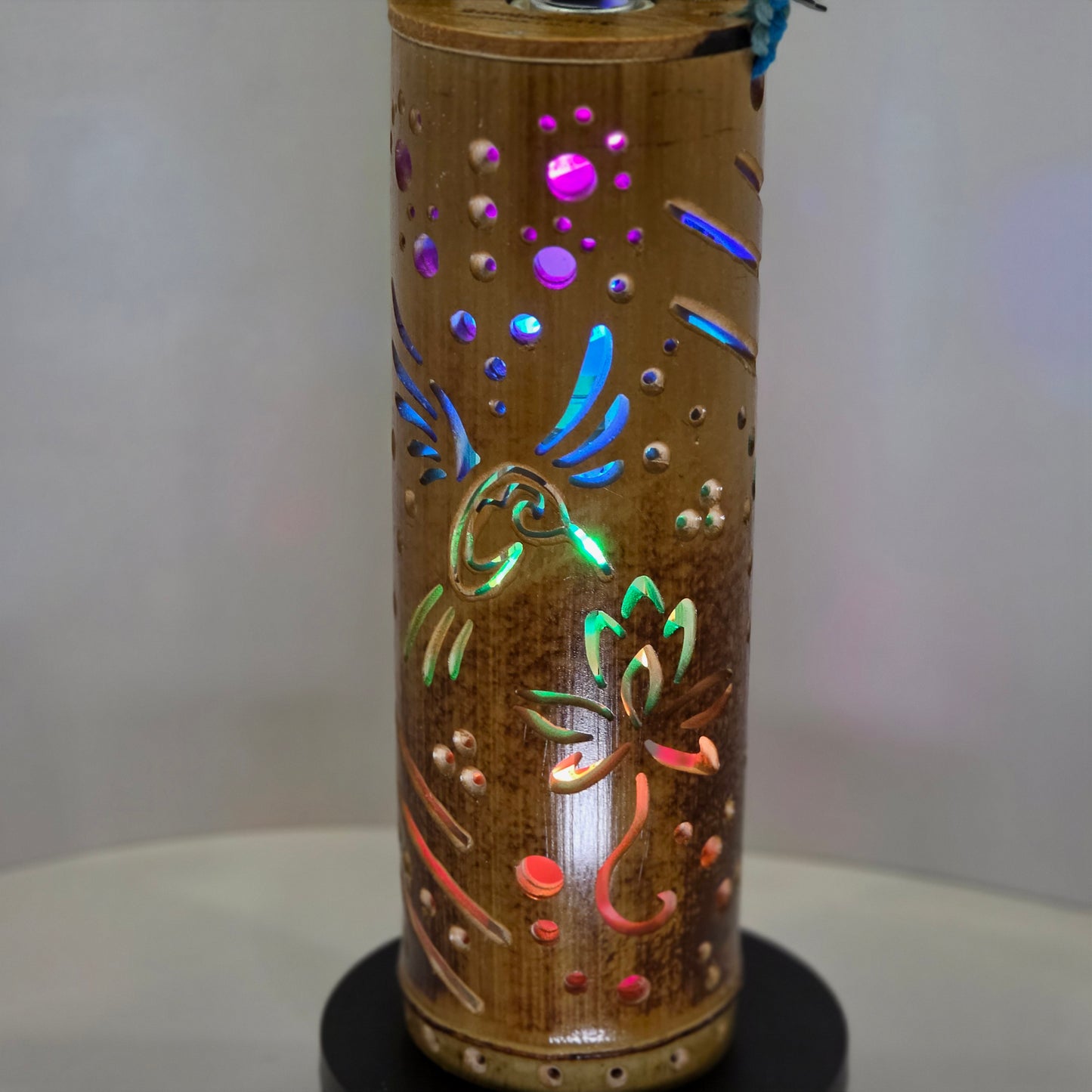 Bamboo Lantern - Hummingbird Flower